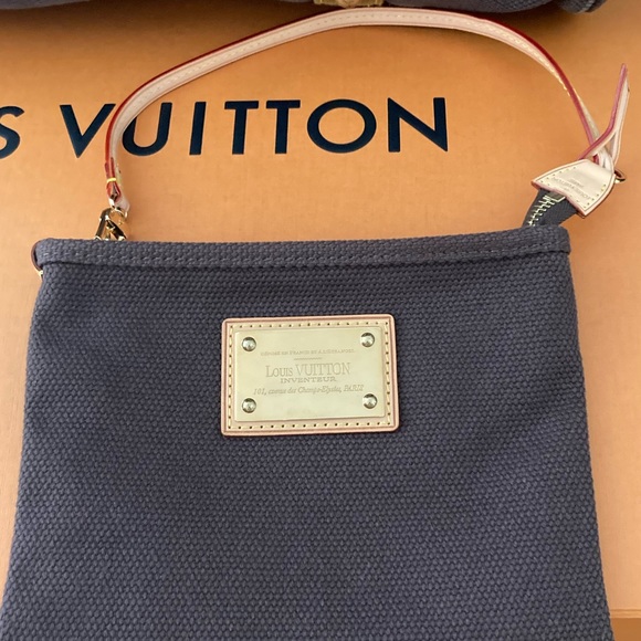 Louis Vuitton brown canvas Antigua pochette platt pm pochette. - Picture 1 of 4